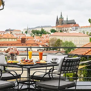 Four Seasons Hotel Praag